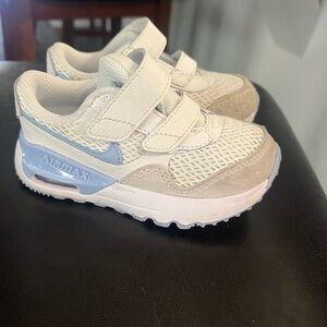 Nike Air Max Kids Sneakers in White and Light Blue